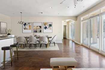 The Overlook at Westover Hills Dining Room and Kitchen The Overlook at Westover Hills Dining Room and Kitchen - Photo Gallery 4