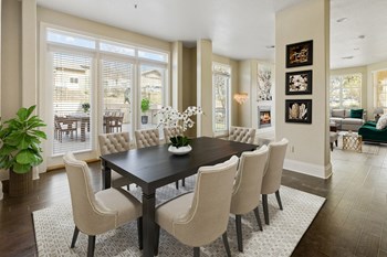 The Overlook at Westover Hills Dining Room The Overlook at Westover Hills Dining Room - Photo Gallery 2