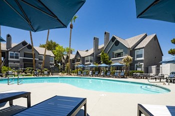 The Quinn Apartments Pool - Photo Gallery 3