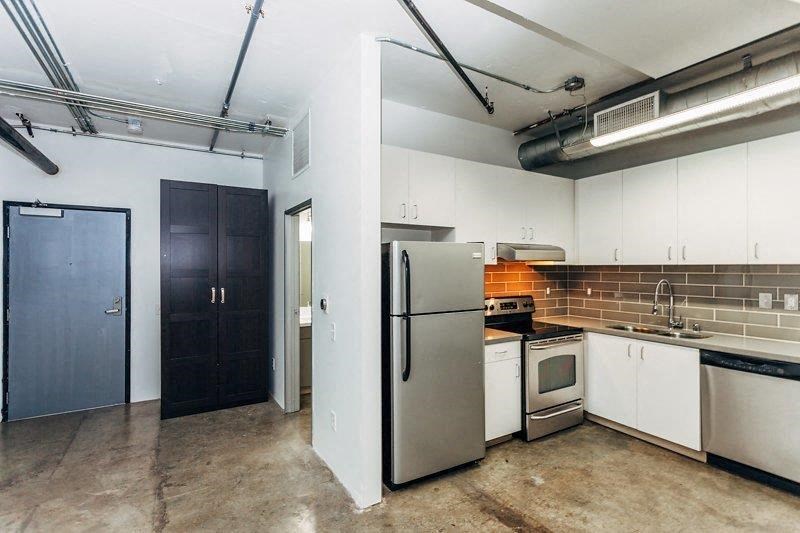 The Studios Noho in North Hollywood, California Entrance and Kitchen