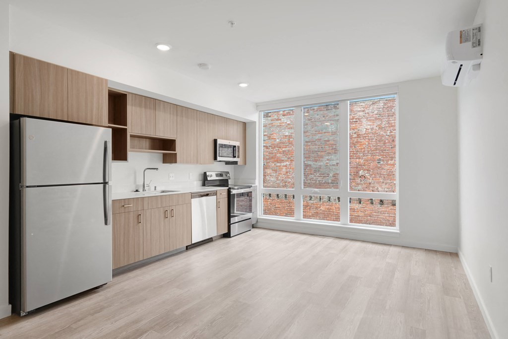 The Warren Apartments kitchen and stainless steel appliances