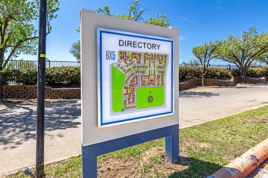 directional sign for The Baxter Apartments