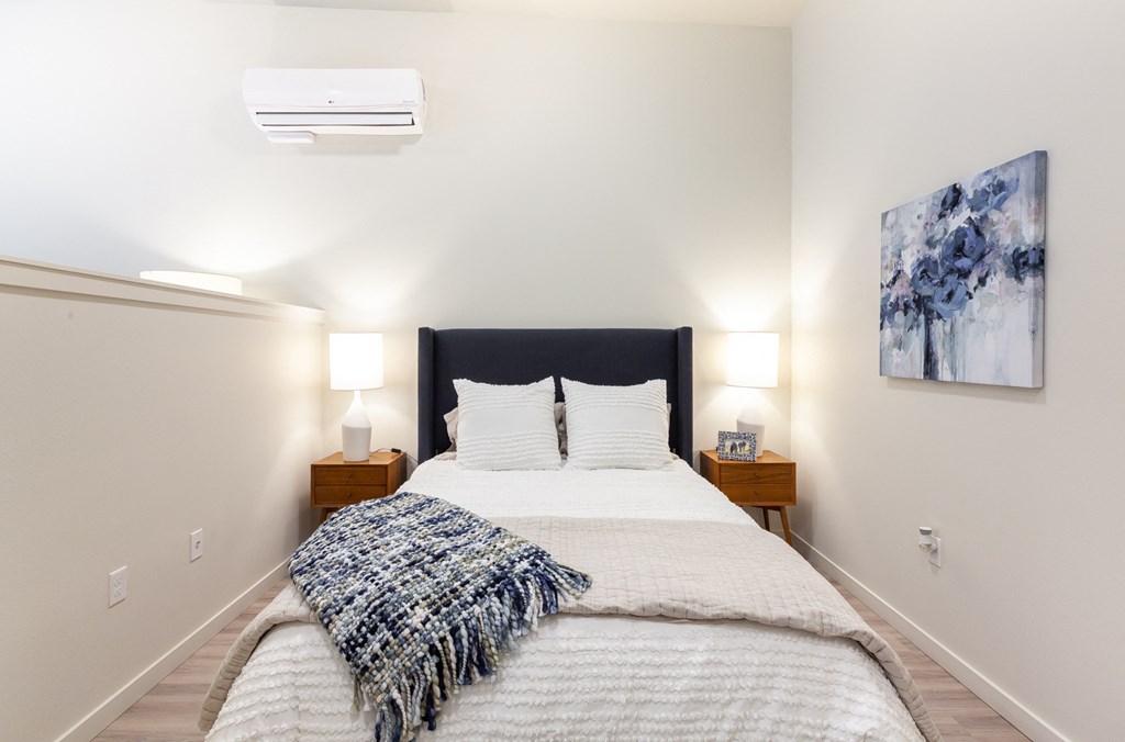 The Hixon At Westside Yard