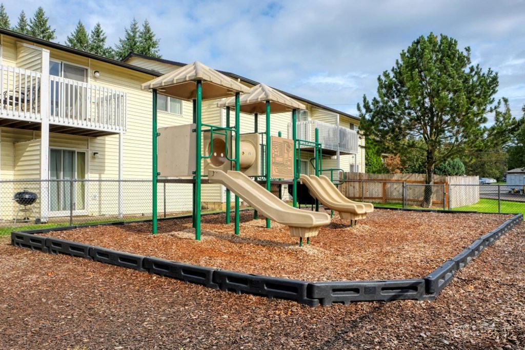 Aspire Oregon City Apartments Outdoor Playground