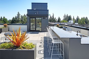 Geo Apartments Outdoor Seating Area - Photo Gallery 20