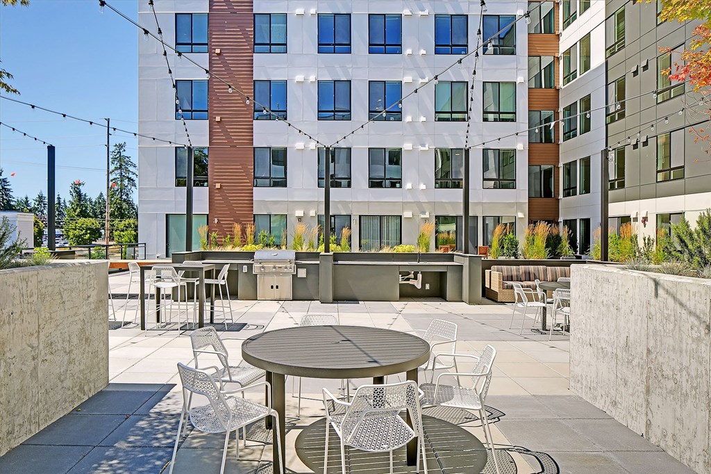 Geo Apartments Outdoor Seating Area