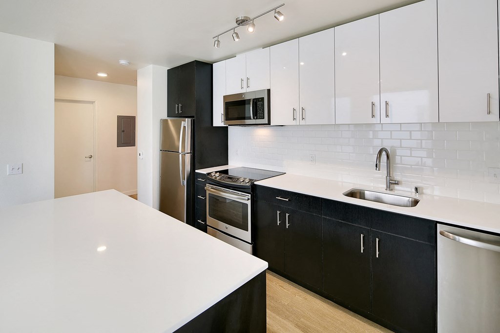 Henry Apartments Kitchen with Island