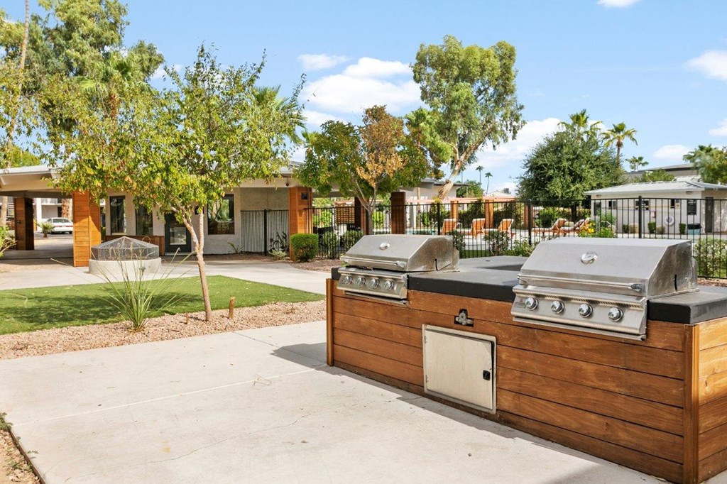 Sentry Tempe Apartment Homes BBQ Area