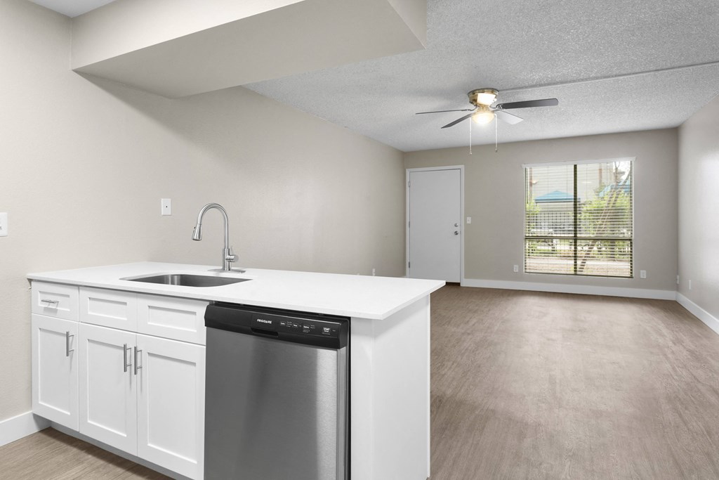 Sono Tempe Kitchen and Living room with Dishwasher