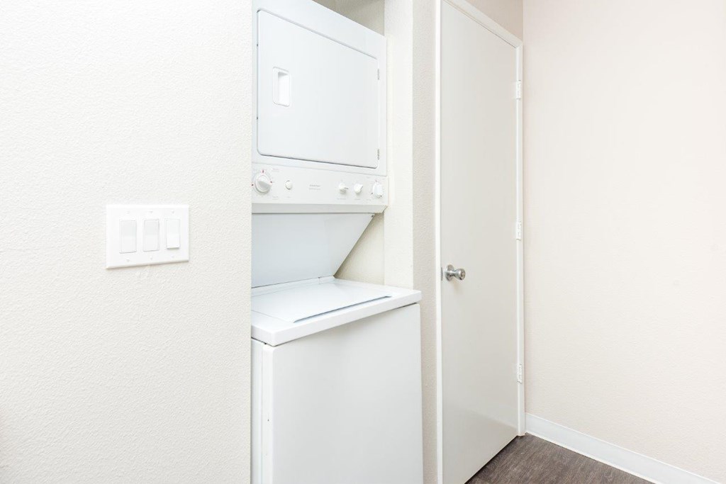 Townhomes with a View Stacked Washer and Dryer