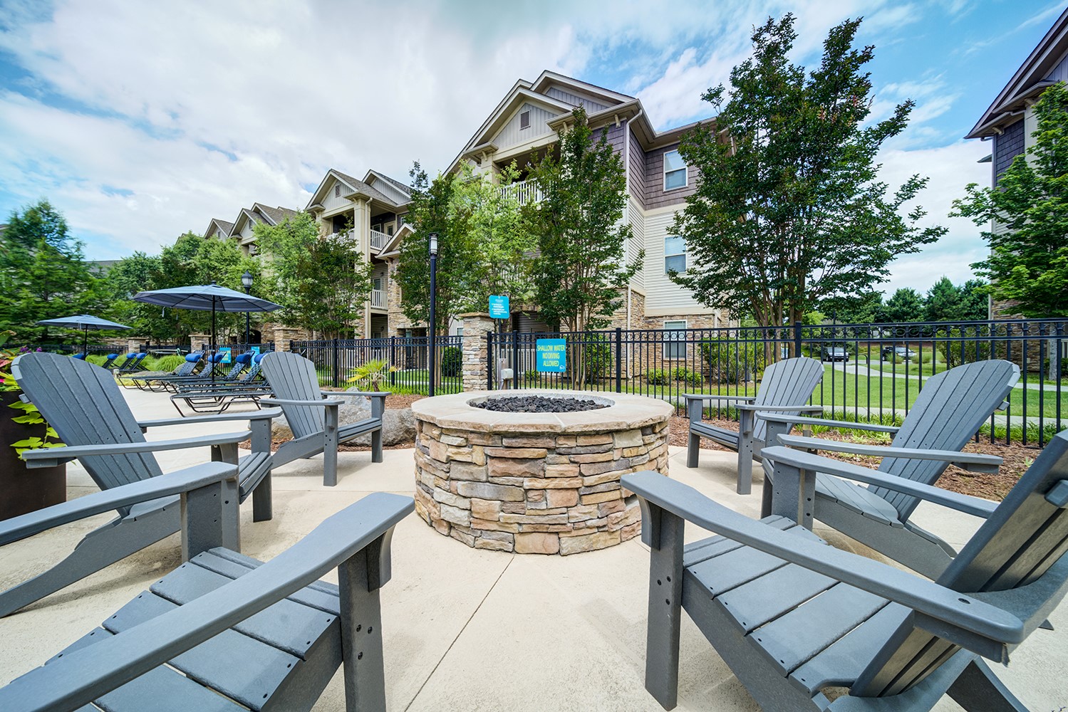 Tryon Park At Rivergate