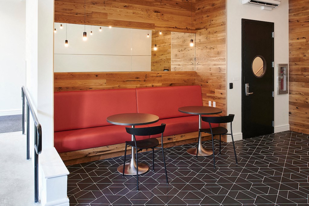 Multnomah Station Apartments Lobby