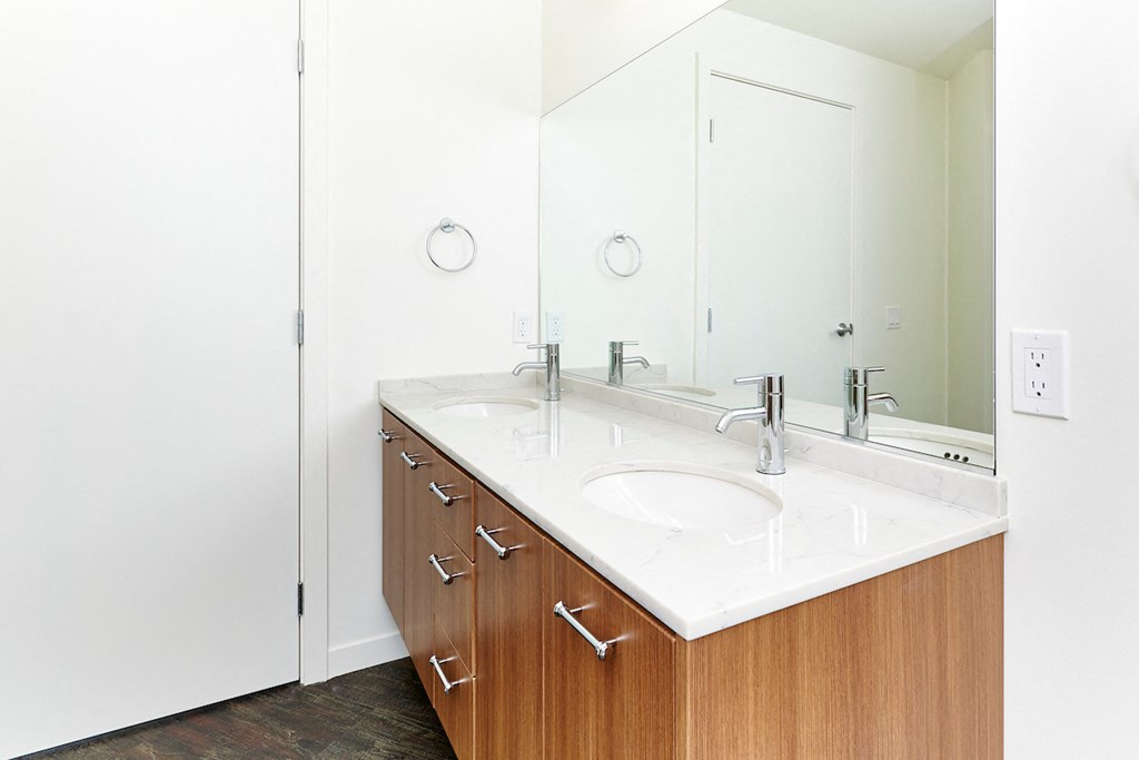 Multnomah Station Apartments bathroom sink