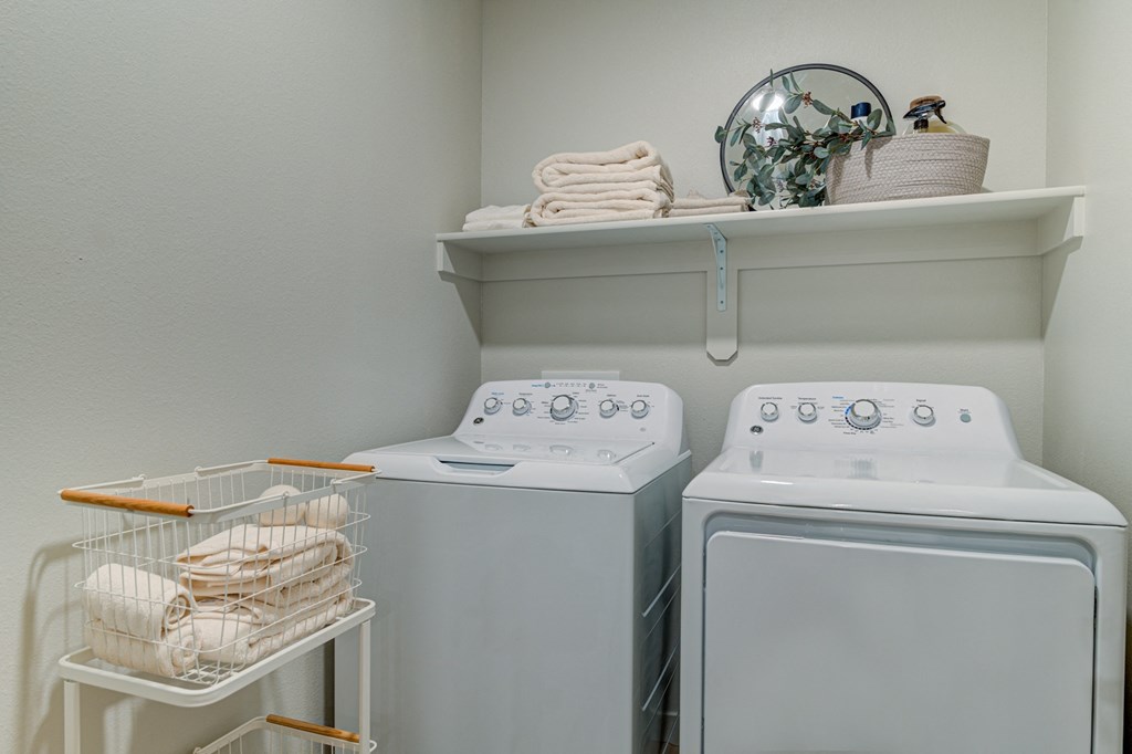 RedPoint_Redmond_OR_Interior_Laundry