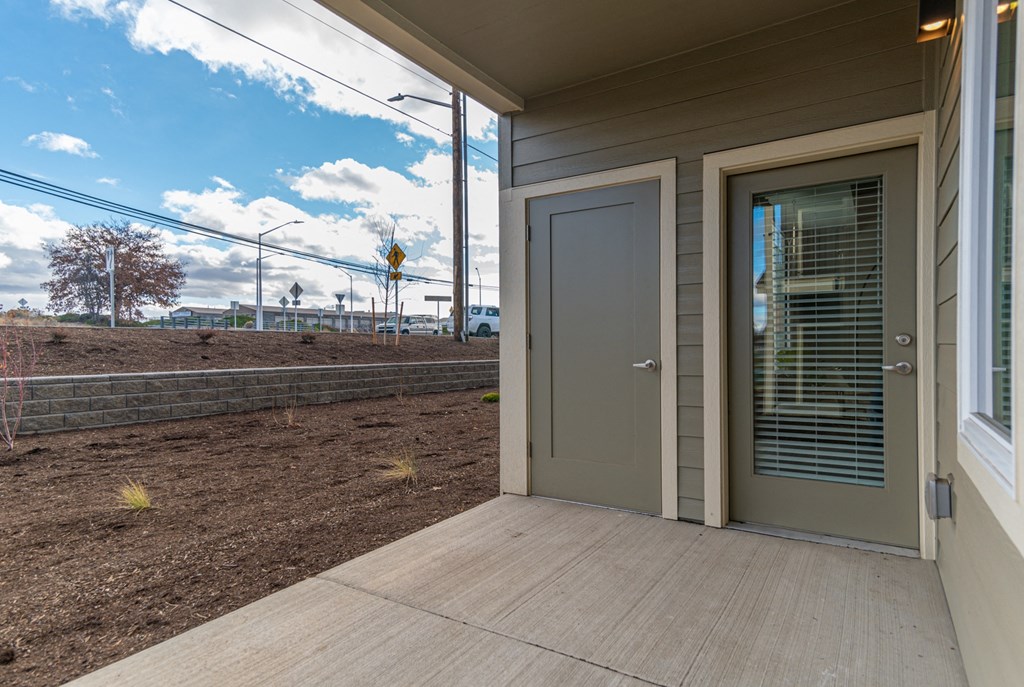 RedPoint_Redmond_OR_Exterior_Patio