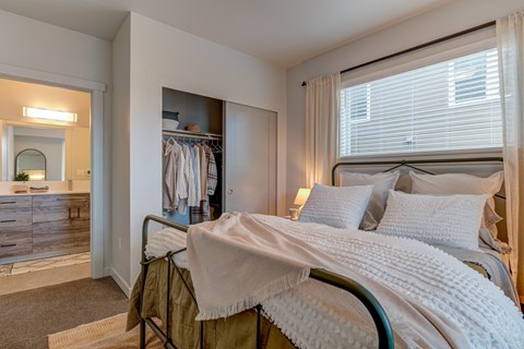 RedPoint_Redmond_OR_Interior_Bedroom