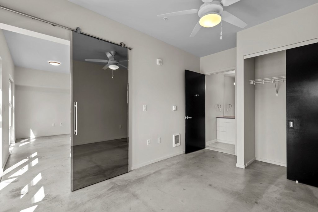 Q21 Apartments in Portland, Oregon Bedroom