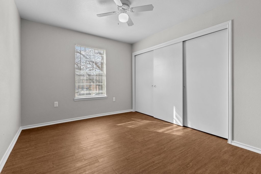 Valley Ridge Apartments in Lewisville, Texas Bedroom