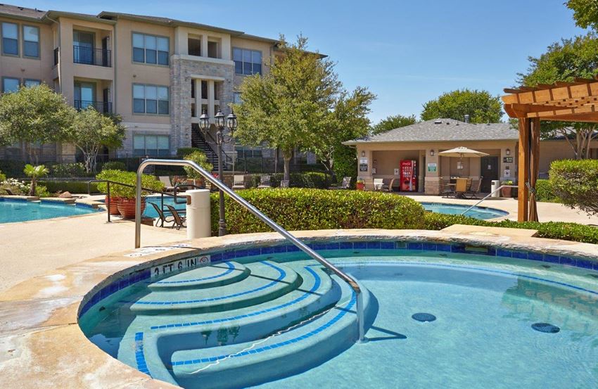 Verandas at City View Outdoor Hot Tub Next to Pools Verandas at City View Outdoor Hot Tub Next to Pool