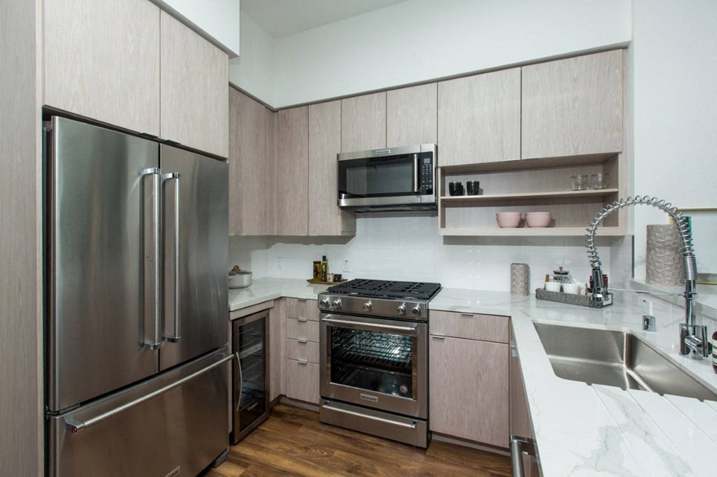 Vinz on Fairfax Apartments in Los Angeles, California Model Kitchen