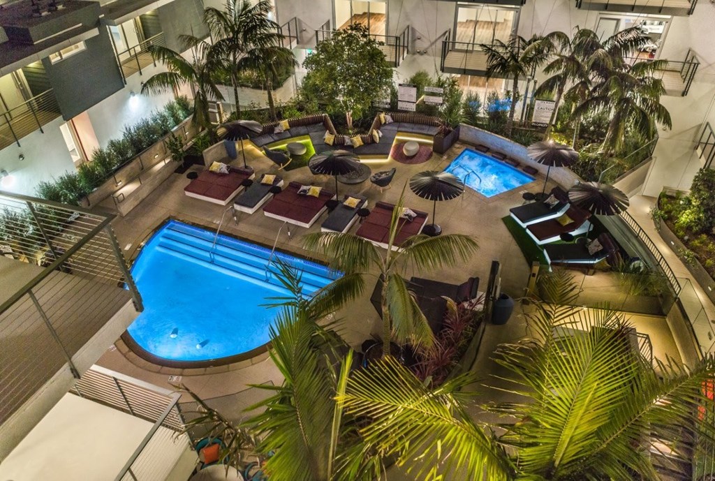 Vinz on Fairfax Apartments in Los Angeles, California Pool with Lounge Chairs