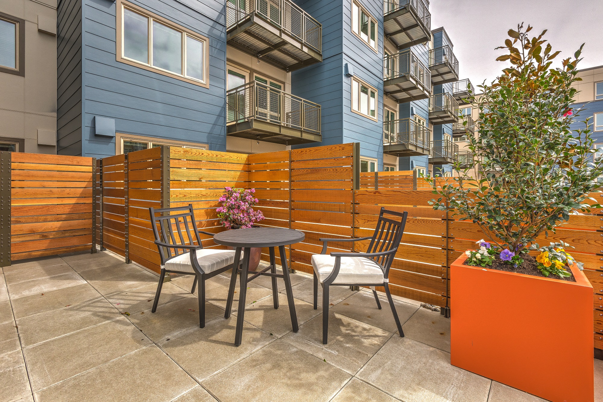 Voda_Kirkland_WA_Apartment_OutdoorPatio