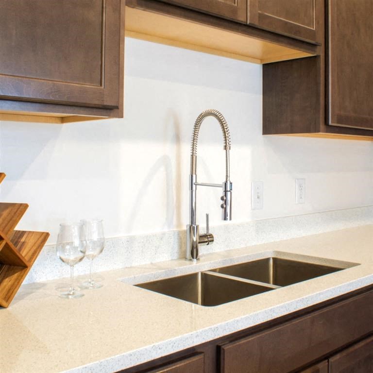 Vicinity Horn Rapids Model Kitchen