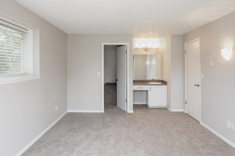 Somerset Terrace Bedroom with Attached Bathroom