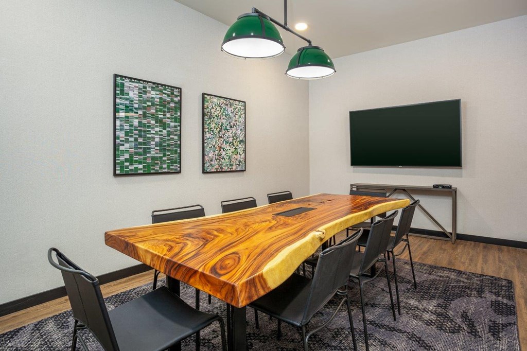 Alton Heights in Kansas City, Missouri Clubhouse Conference Room