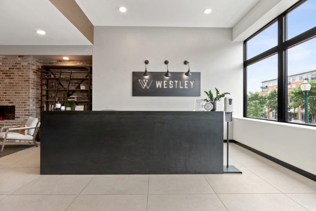 Alton Heights in Kansas City, Missouri Lobby