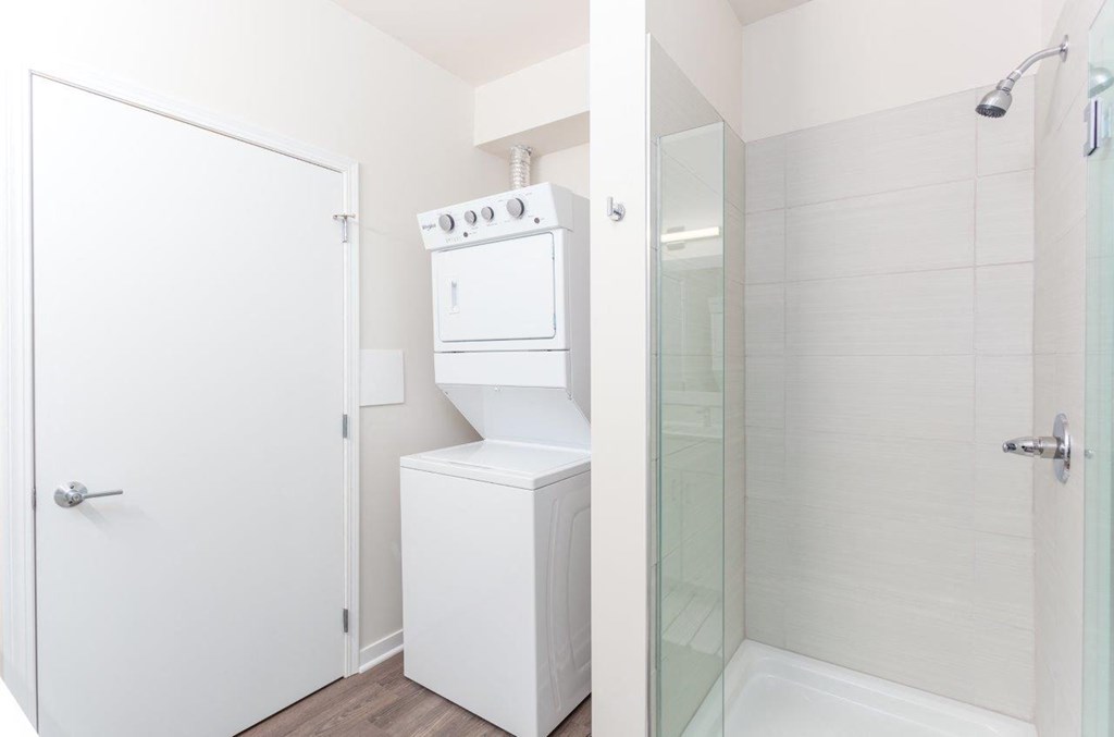 Alton Heights in Kansas City, Missouri Model Bathroom with Washer and Dryer