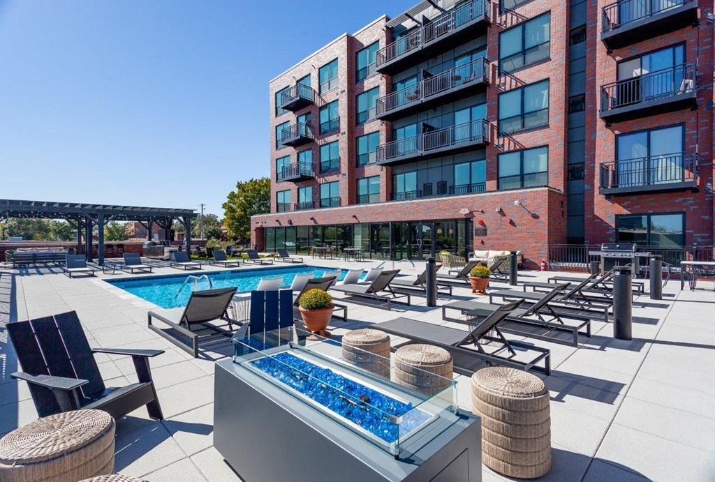 Alton Heights in Kansas City, Missouri Pool with Lounge Chairs