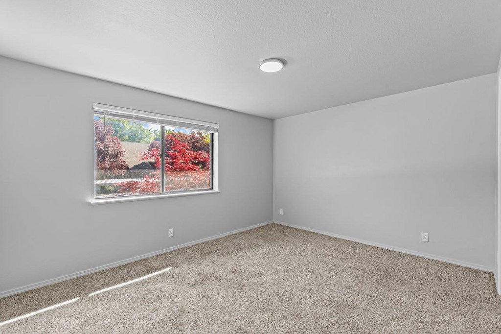 Woodbine Apartments in Boise, Idaho Bedroom
