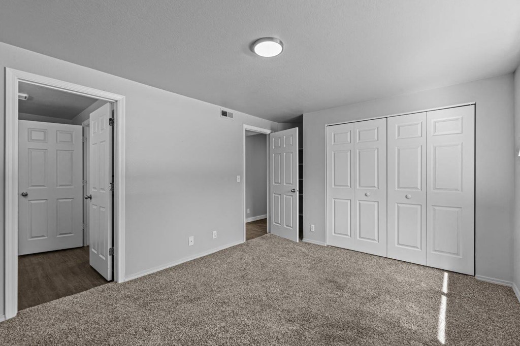 Woodbine Apartments in Boise, Idaho Bedroom with Attached Bathroom