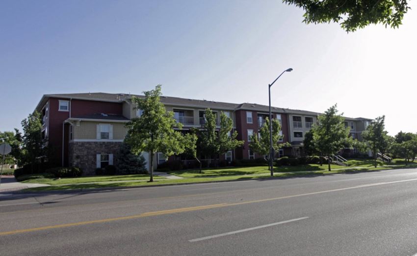 Woodbridge Apartments Exterior Woodbridge Apartments Exterior