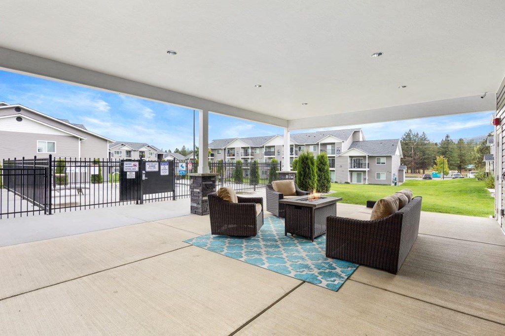 Woodland Meadows Poolside Patio