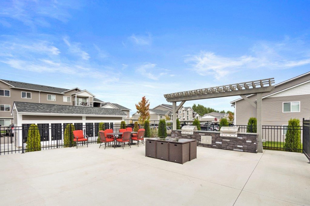 Woodland Meadows Poolside Patio