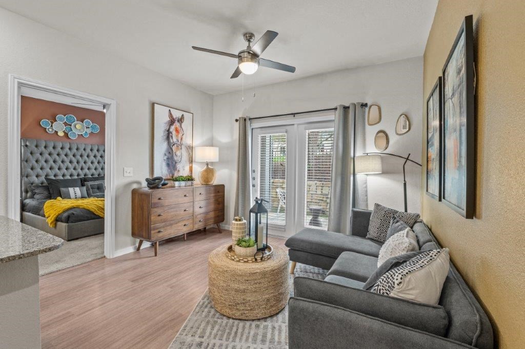 Redbird Ridge Apartments Living Room