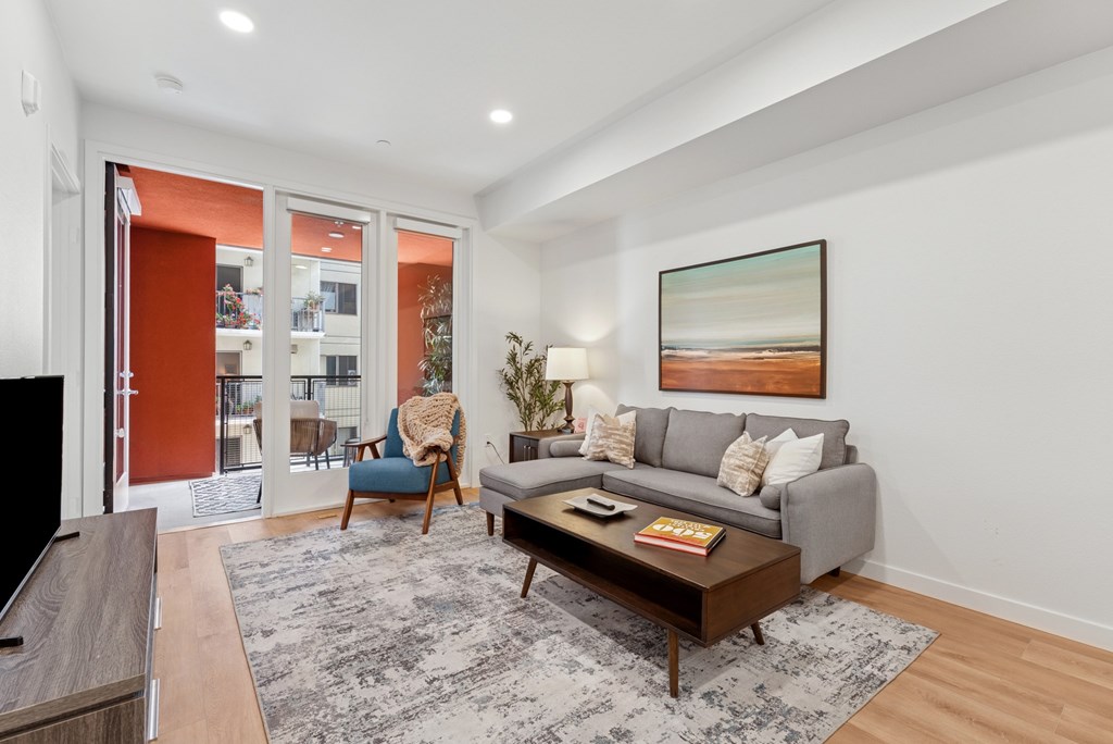 OnyxOnPark_SanDiego_CA_Model_1BR_living room