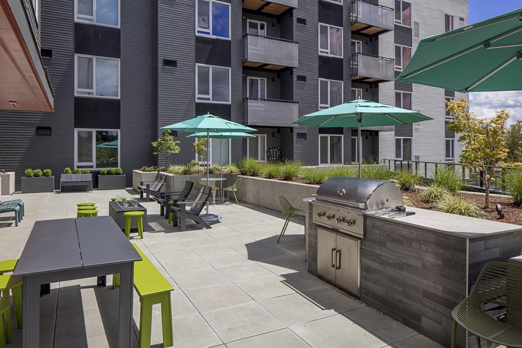 ArcCentral_Beaverton_OR_Amenity_CommunityRoomGrills