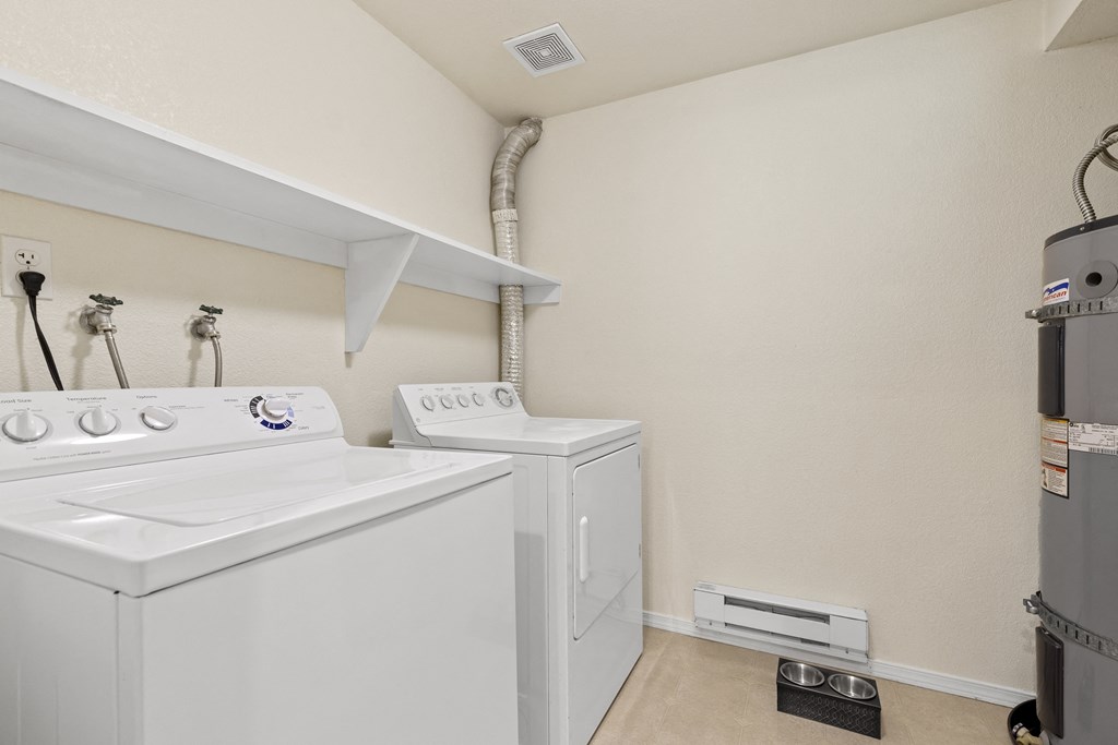 Yarrowood Highlands laundry room