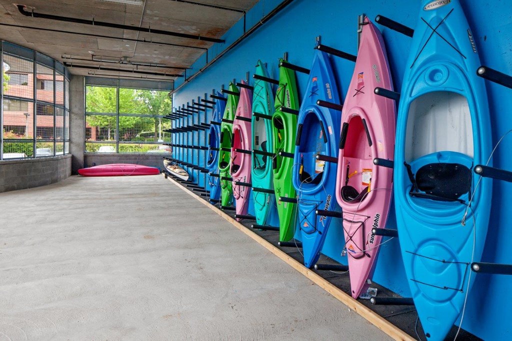 Boathouse Apartments Kayak Racks