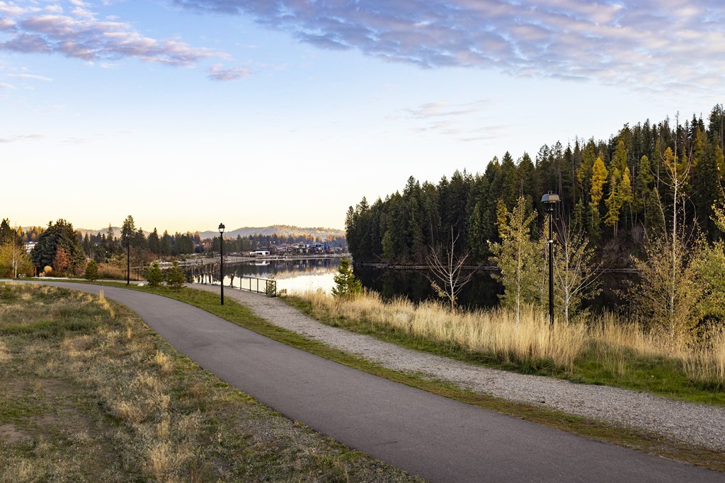 Bo Apartments walking trail