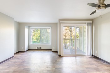 Aspire Apartments at Mountlake Terrace Living Room - Photo Gallery 2