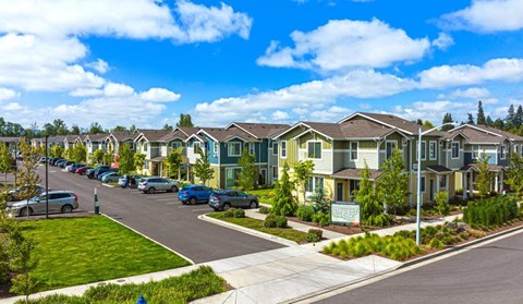 EvergreenVillageDeltaRidge_Eugene_OR_Ext_Aerial_1