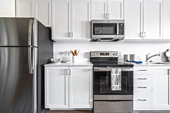 TheEddy_Bend_OR_Int_Kitchen_1 - Photo Gallery 2