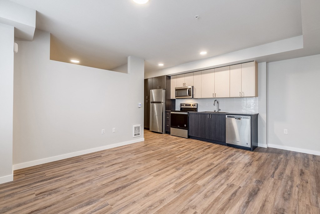 Geo Apartments Vacant Dining Room