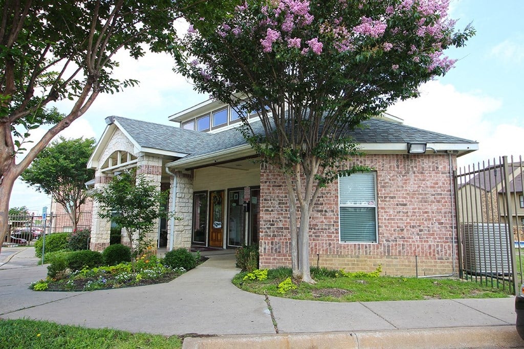 Harper Apartments Clubhouse Exterior