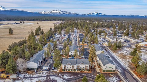 sisters_or_thegroveatsunsetmeadows_aerial