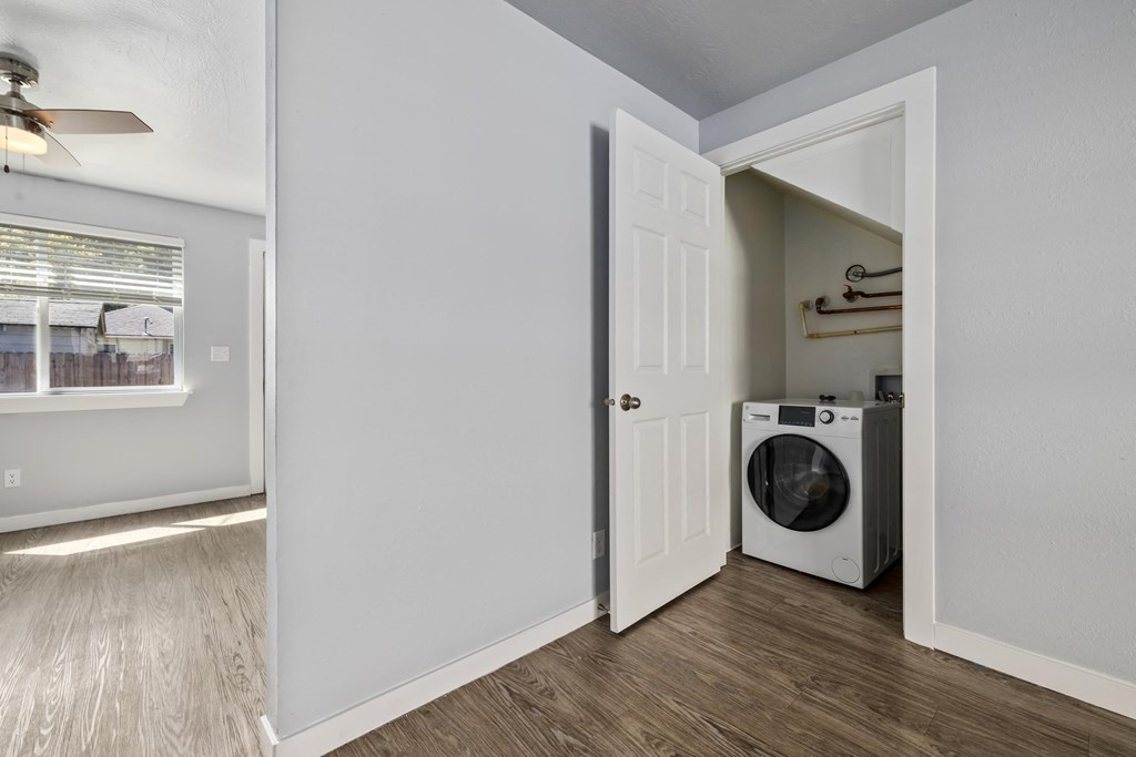North River Apartments laundry